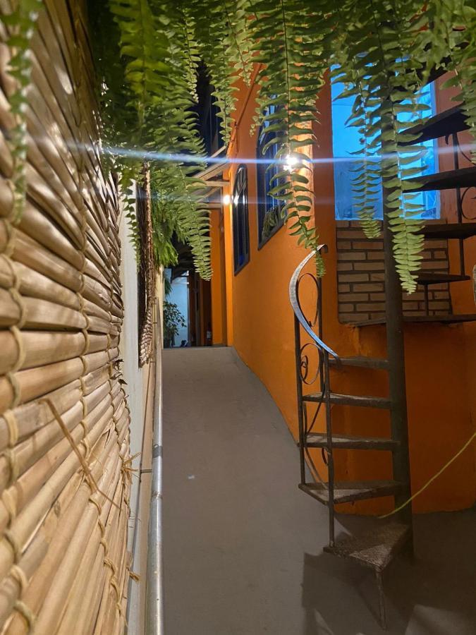 Vilarejo Hostel Pinheiros Guest House ساو باولو المظهر الخارجي الصورة