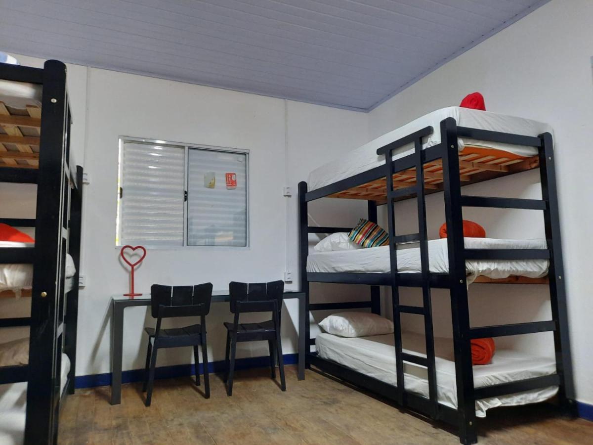 Vilarejo Hostel Pinheiros Guest House ساو باولو المظهر الخارجي الصورة