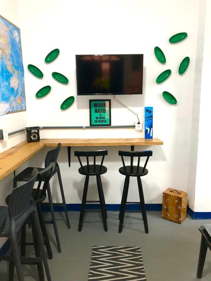 Vilarejo Hostel Pinheiros Guest House ساو باولو المظهر الخارجي الصورة