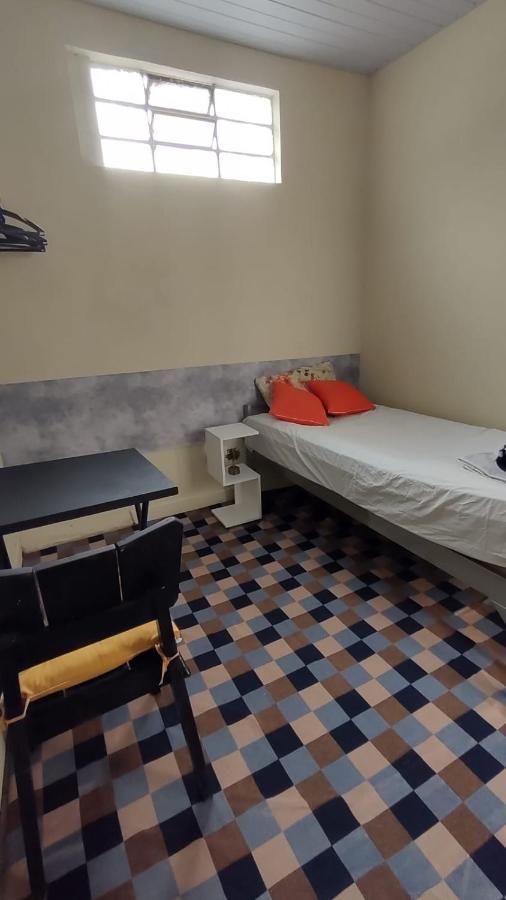 Vilarejo Hostel Pinheiros Guest House ساو باولو المظهر الخارجي الصورة